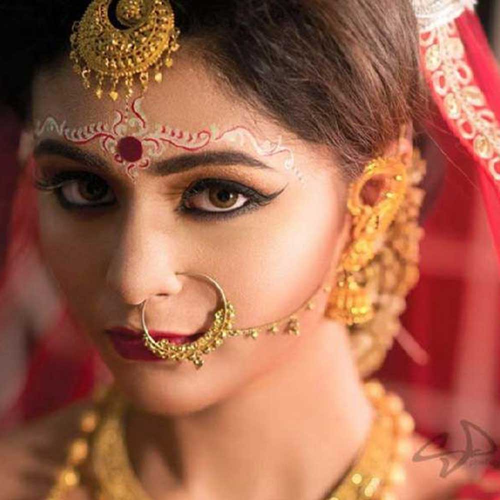 લગ્ન સમયે કન્યાને આ કારણે પહેરવવામાં આવે છે નથ, જાણો તે પાછળ રહેલું