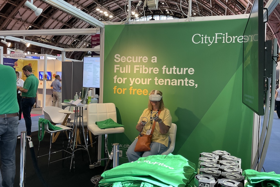 UAE to invest 690m in UK’s CityFibre as Sheikh Mohamed visits