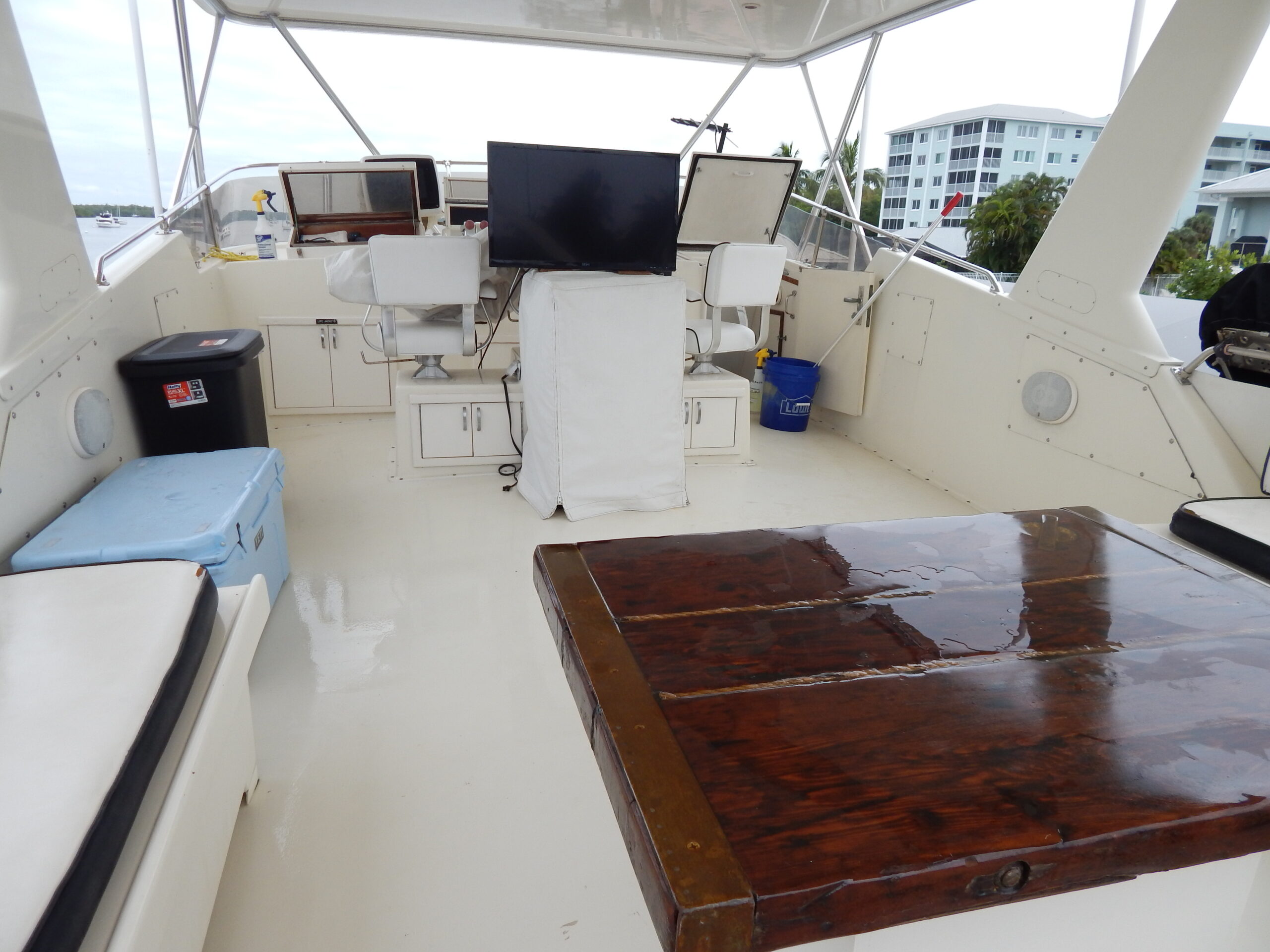 61foot Yacht Charters Gulf Coast Tiki Boat Tours & Yacht Charters