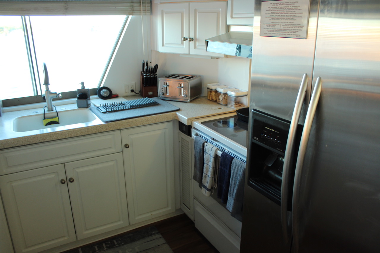 61foot Yacht Charters Gulf Coast Tiki Boat Tours & Yacht Charters