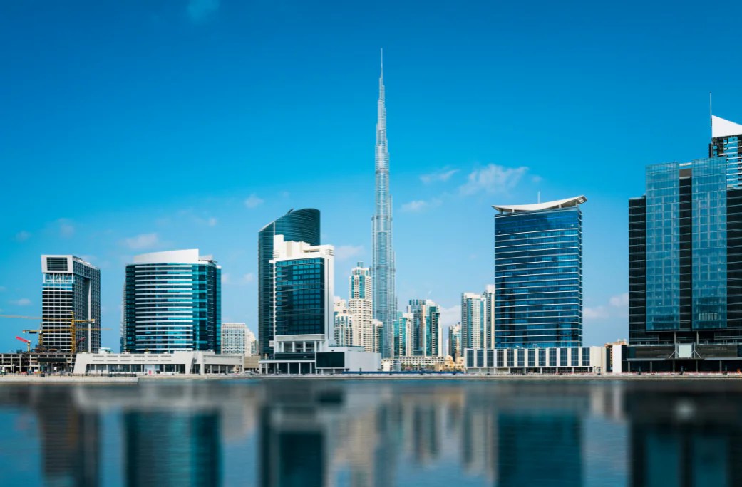 Dubai's Freehold Property Market Opportunities and Considerations