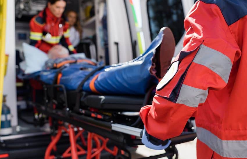 Transport Stretchers Vs. Stretcher Chairs Gumbo Medical