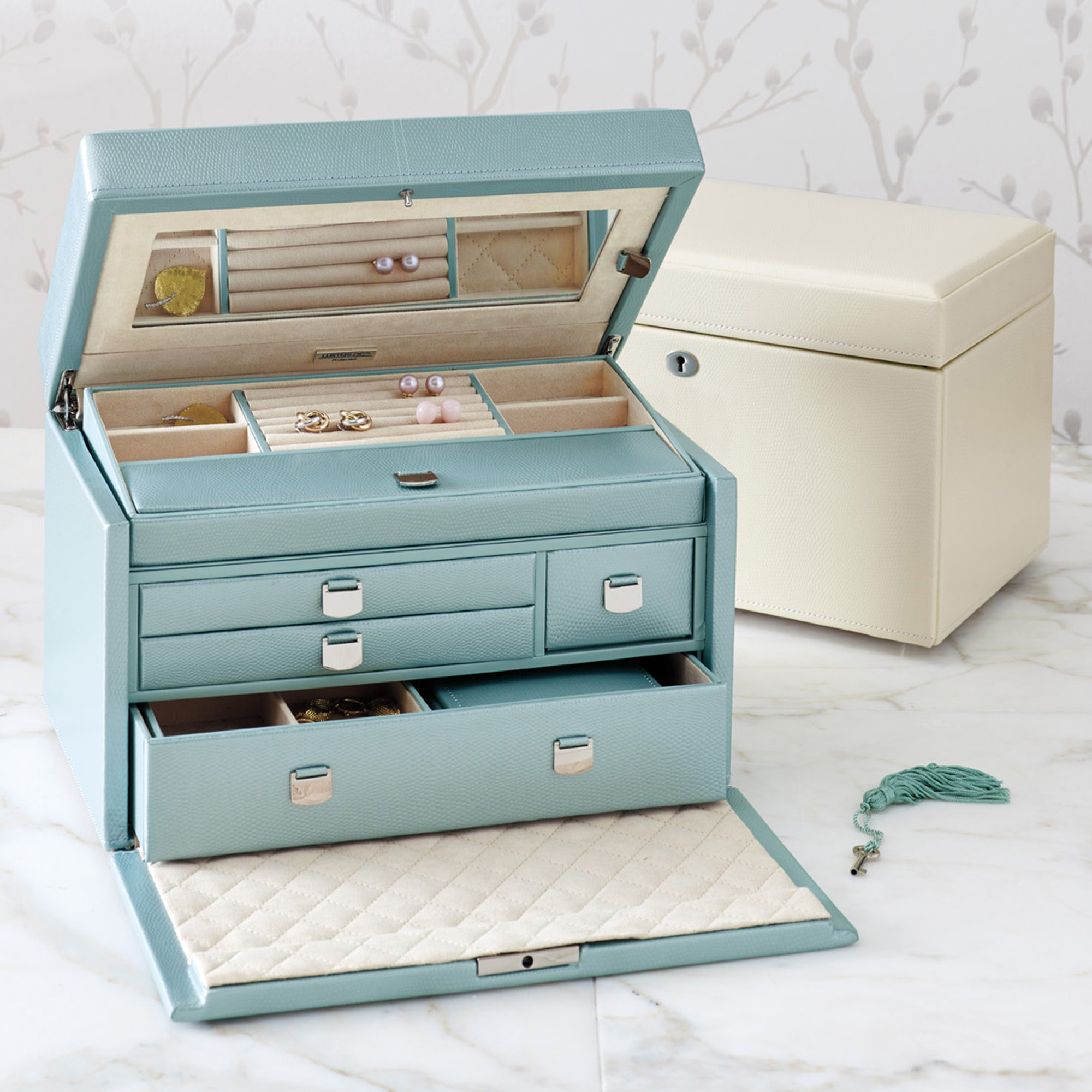 Wolf London Jewelry Box, Cream Gump's