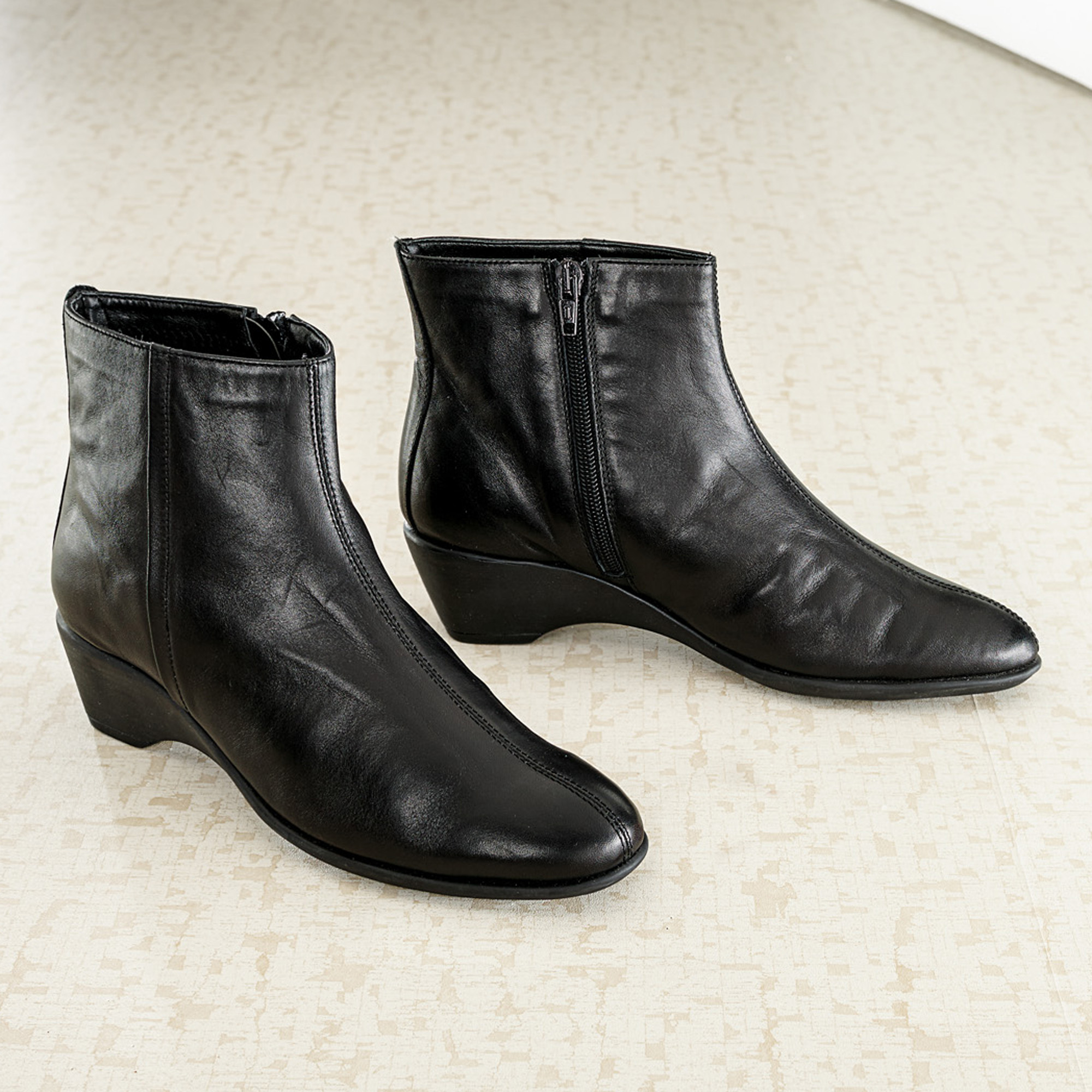 Flexx Leather Ankle Booties Gump's