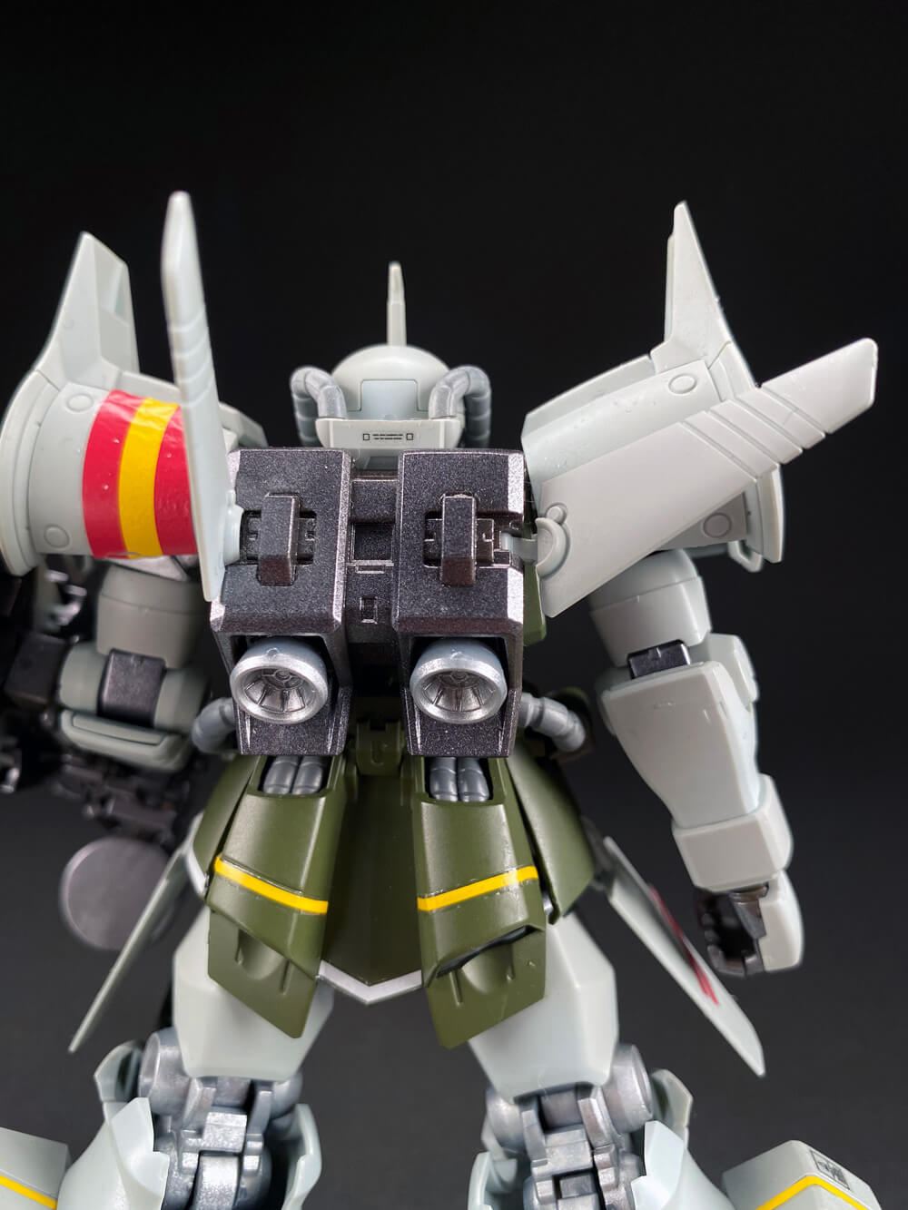 ガンダムベース限定】HG 1/144 グフ・フライトタイプ、簡単スプレー