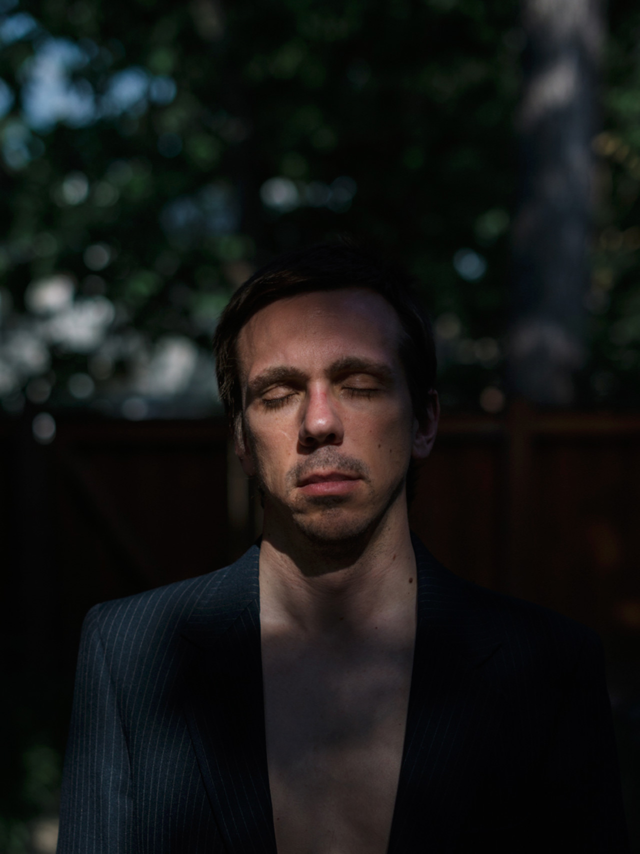 THE RUG'S TOPOGRAPHY GUP Magazine