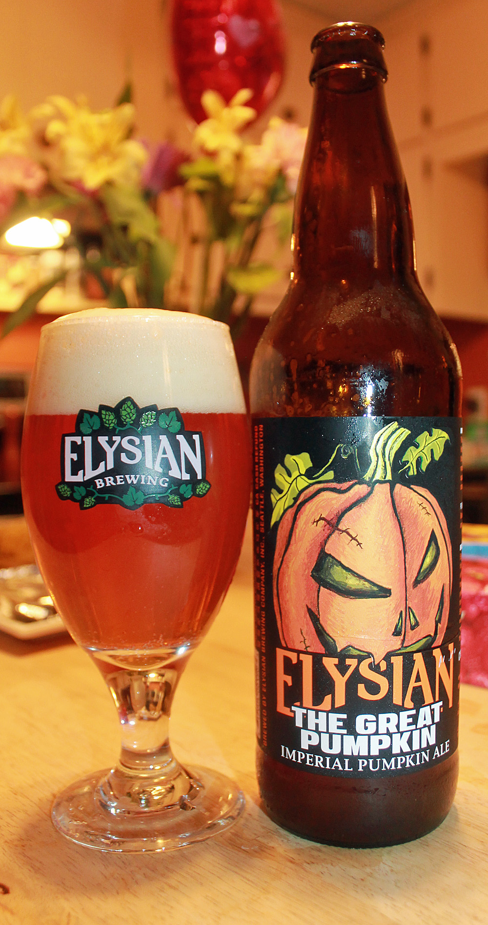 Elysian Dark O' The Moon Pumpkin Stout Beer Review
