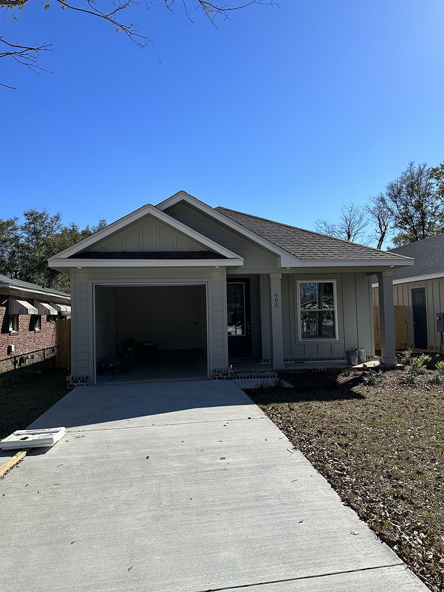 Siding Guy Brothers Roofing & Siding (850) 7832062