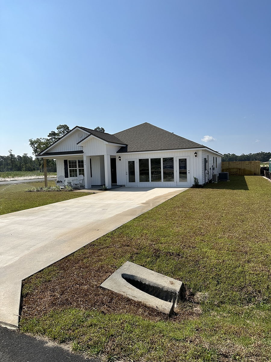 Siding Guy Brothers Roofing & Siding (850) 7832062