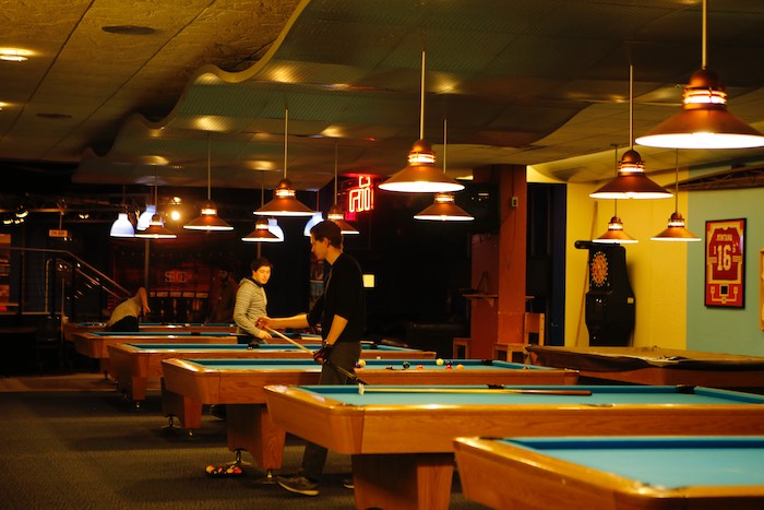 How Much Does It Cost To Play Pool Guys Play Pool