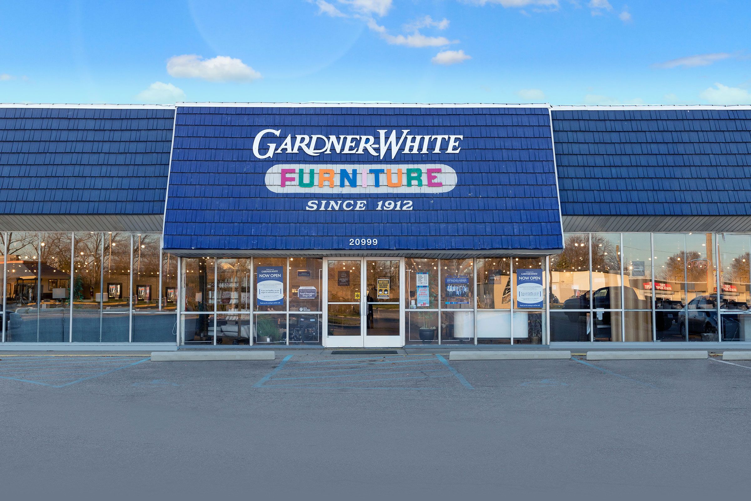 Furniture Store in Warren, MI