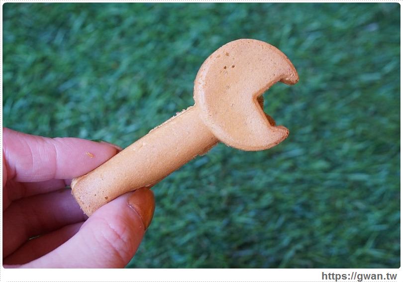 [台南美食●中西區] 工具人雞蛋糕 -- 居然有螺絲起子雞蛋糕 | 好吃又好拍的脆皮雞蛋糕