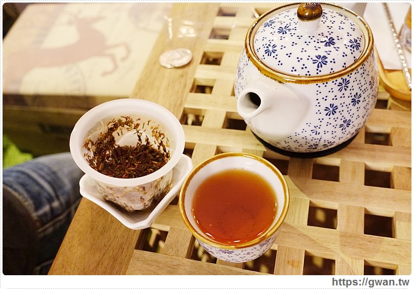 [捷運美食●市政府站] 味旅 vojago -- 市府站不限時咖啡廳 | 森半抹茶戚風濃郁好吃