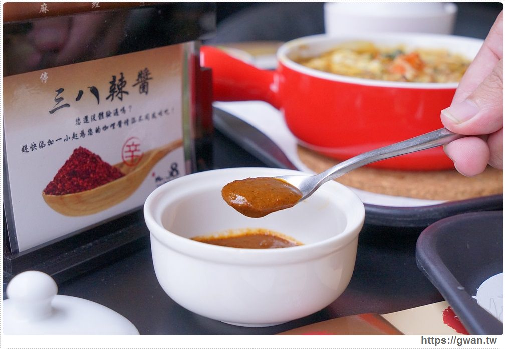 台中咖哩 | 逢甲Mr.38 咖哩界傳奇人物 -- 暖呼呼陶鍋新上市，白飯附湯吃到飽