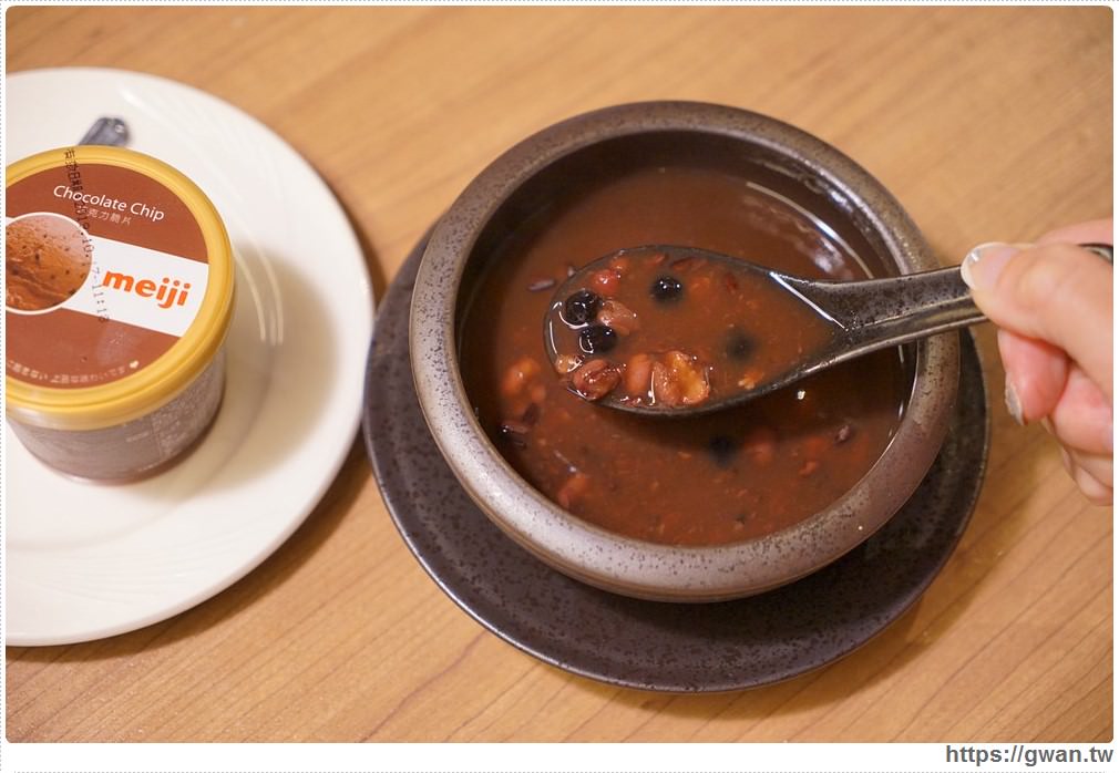 [台中燒肉●西屯區] 雲火日式燒肉 -- 日本和牛大解禁 | 12/22前~來雲火花680吃到原價1980的頂級黑毛和牛