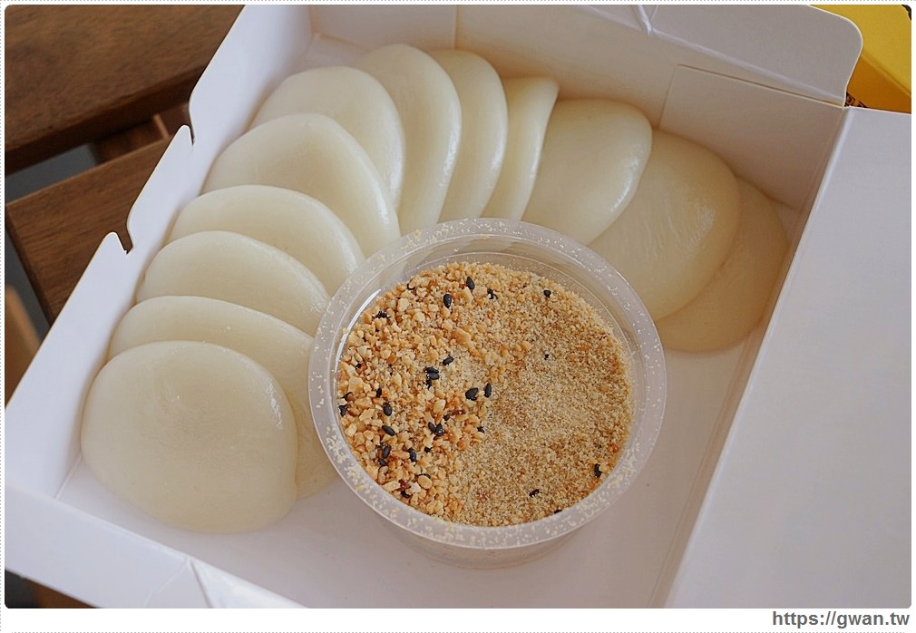 西螺麻糬大王來台南囉！！9/22前新光三越新天地限量快閃，每人限購一盒～