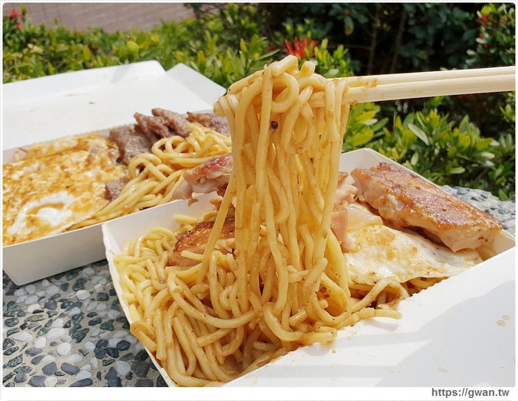 永興街外帶79元牛排 永興街外帶79元牛排