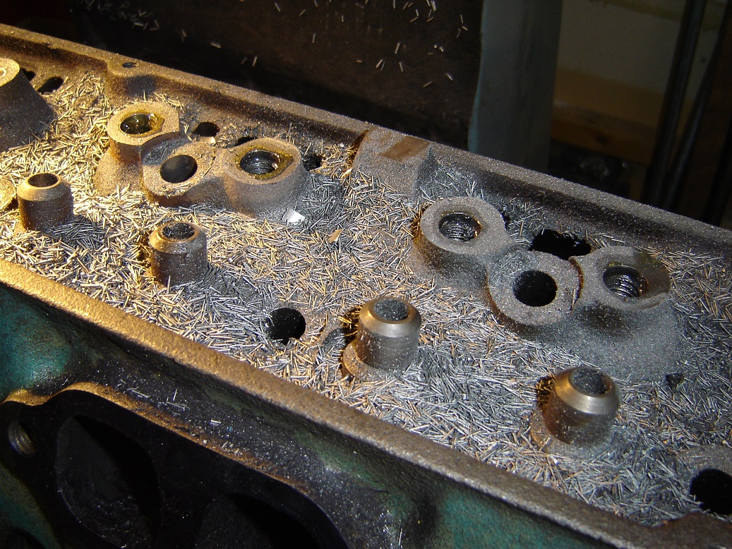 305 Heads on a 350 MR. WELLWOOD'S SHOP OF HORRORS