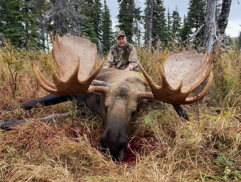 Monster Moose in Alaska!! Gordie White Worldwide Safaris
