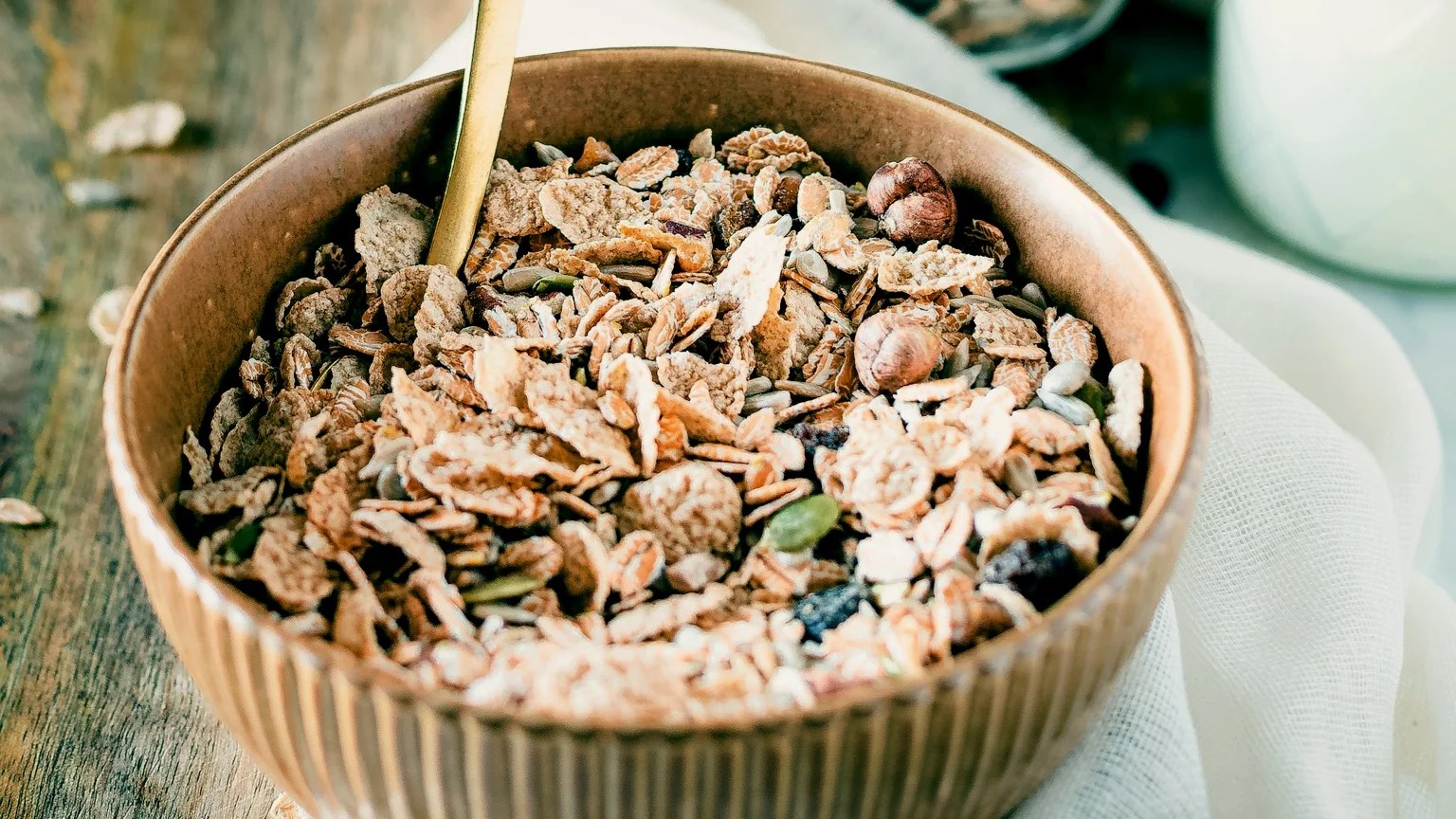 Is Oatmeal Good for Bulking? (Answer For Bodybuilders)