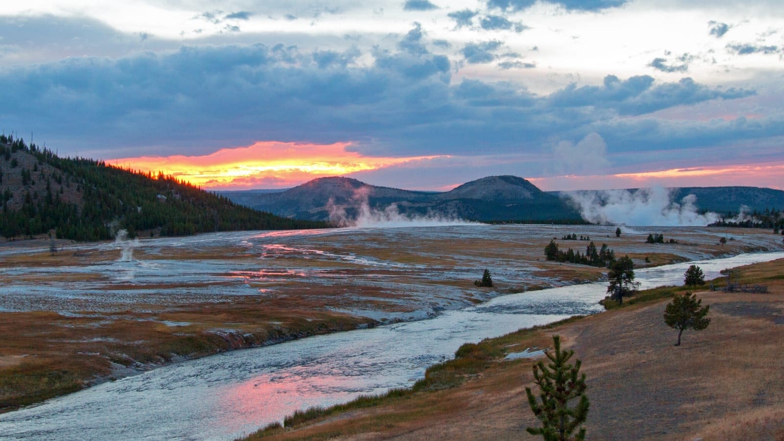 Yellowstone National Park Driving Tour App GyPSy Guide