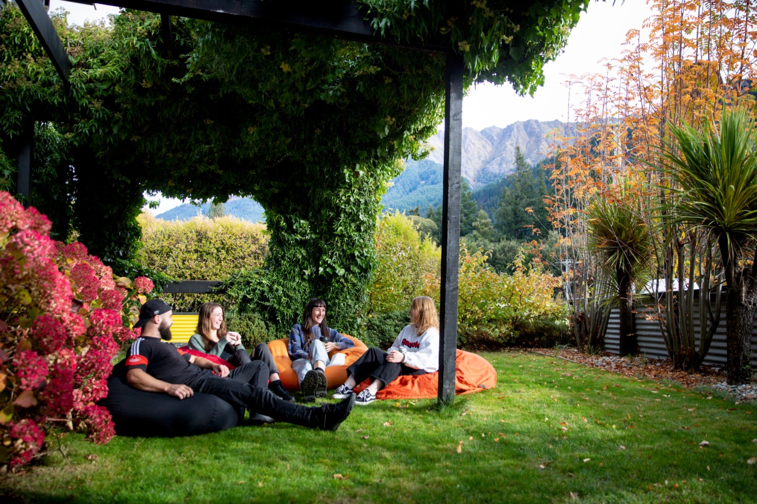 Black Sheep Backpackers Queenstown, New Zealand Best Price Guarantee