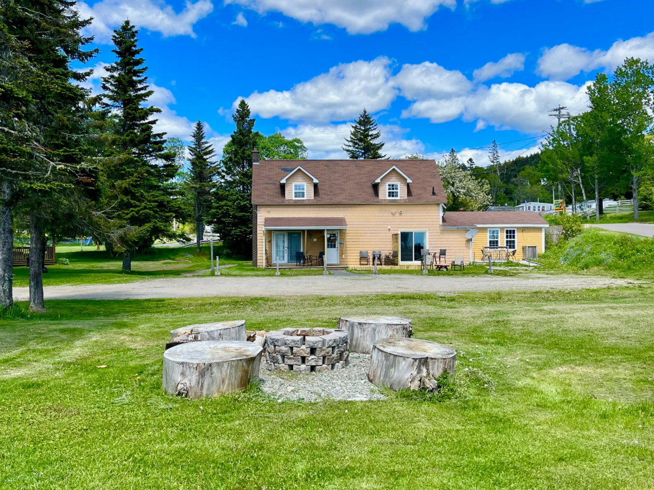 Alma Shore Lane Suites and Cottages Alma, Canada Best Price Guarantee