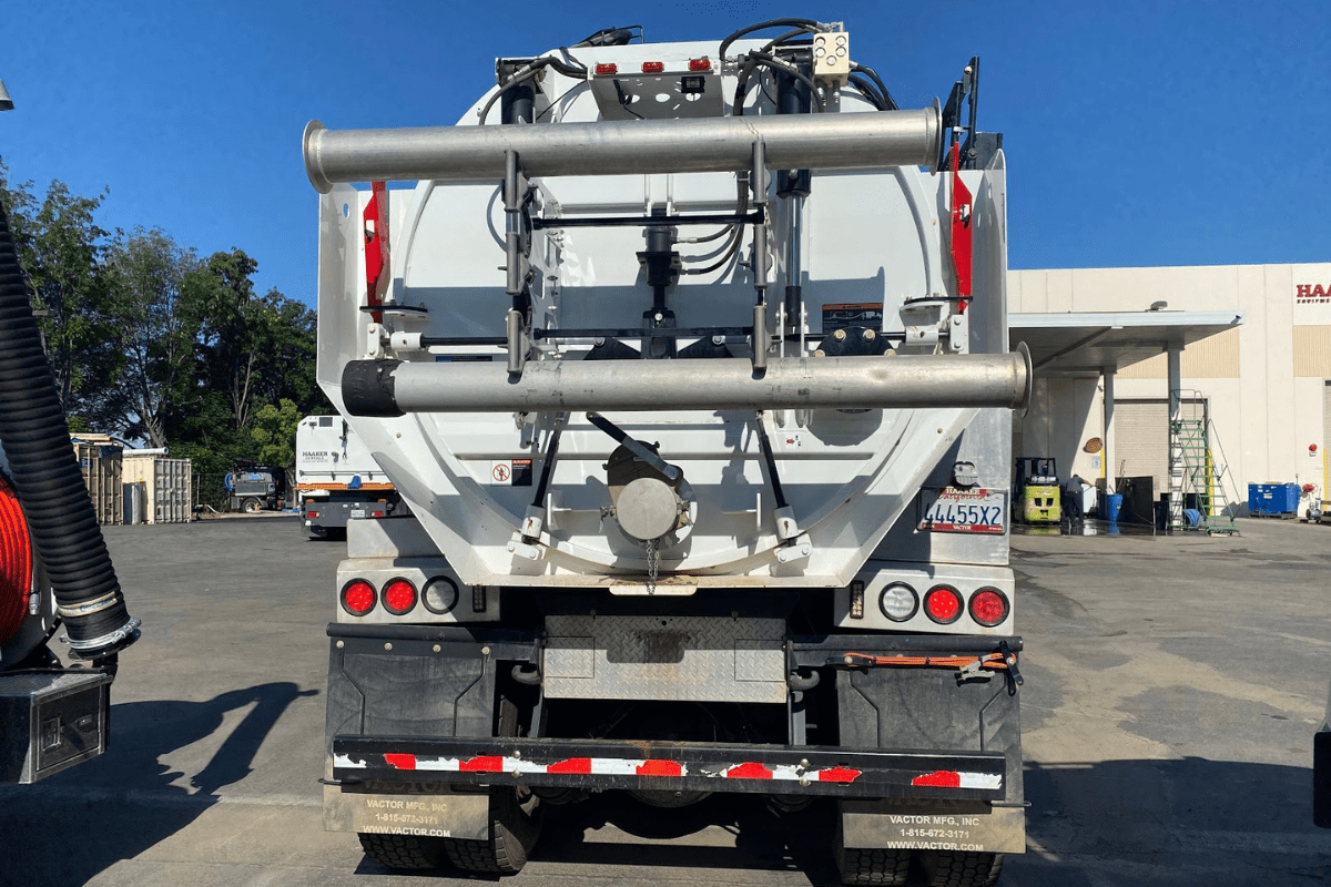 Used HXX Prodigy Hydro Excavator Truck for Sale