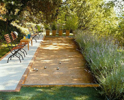 Comment construire un terrain de pétanque chez soi ? 4 étapes