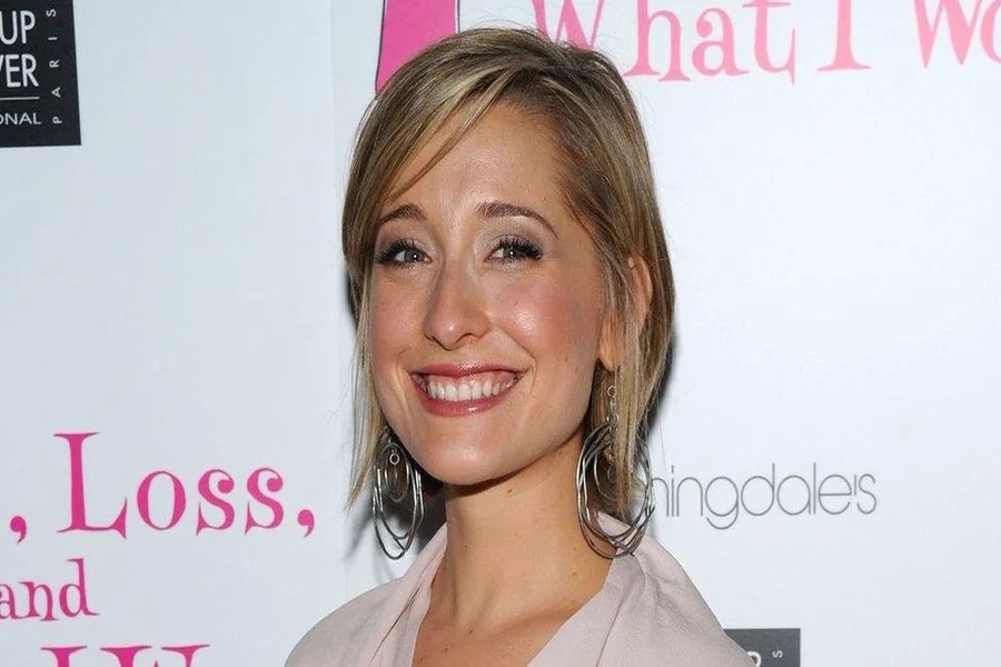 Allison Mack Net Worth Current Estimates Career Rise And How Her