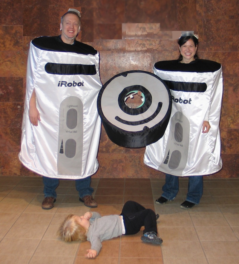 Roomba And Virtual Walls Make Up This Theme Family Halloween Costume