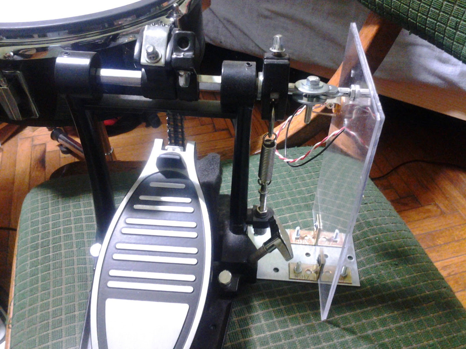 HiHat MIDI Controller Hackaday