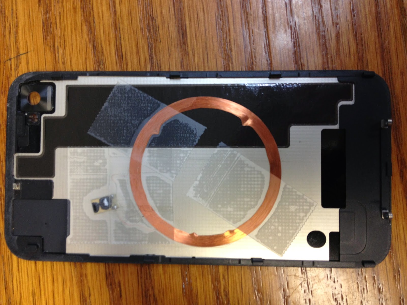 Simple Hack Puts An RFID Tag Inside Your Mobile Phone Hackaday