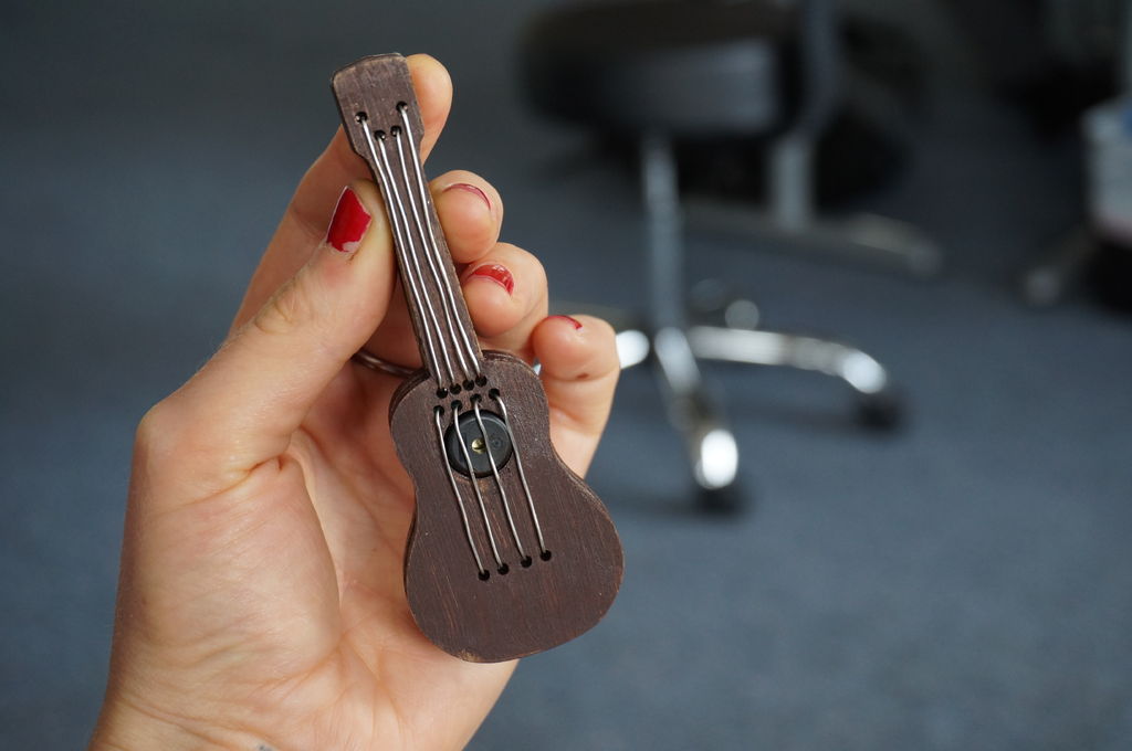Create A Buzz With The Mini Electric Ukulele Hackaday