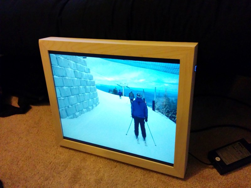 Raspberry Pi Powered Super Digital Photo Frame Hackaday
