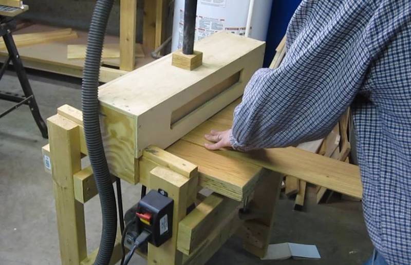 DIY Thickness Sander Is Good Enough For A Guitar Shop Hackaday