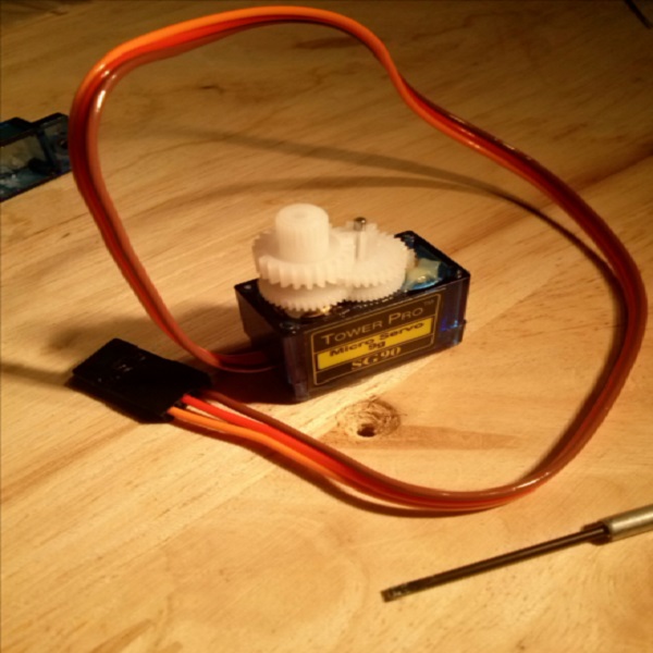 Making Servos Spin Right Round Without Stopping Hackaday