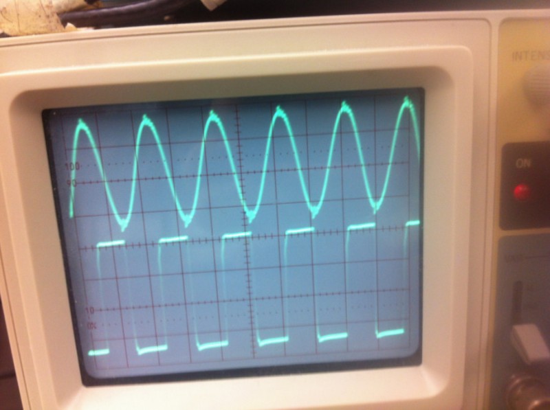 Fast ADC Uses Old School Scope Hack For 48 MSPS Hackaday
