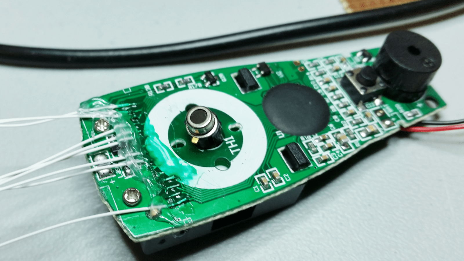 Reading An IR Thermometer The Hard Way | Hackaday