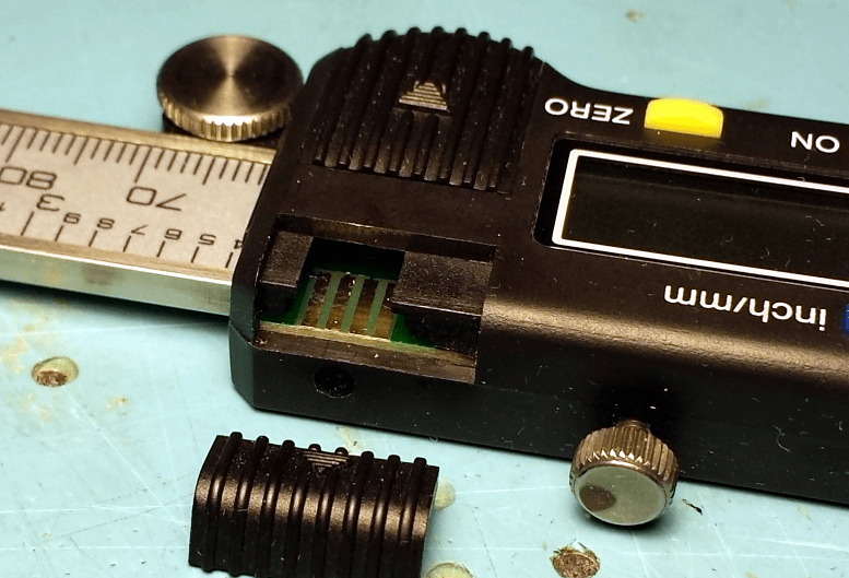 Improved Digital Caliper Interfacing, Including 3D Printed Connector