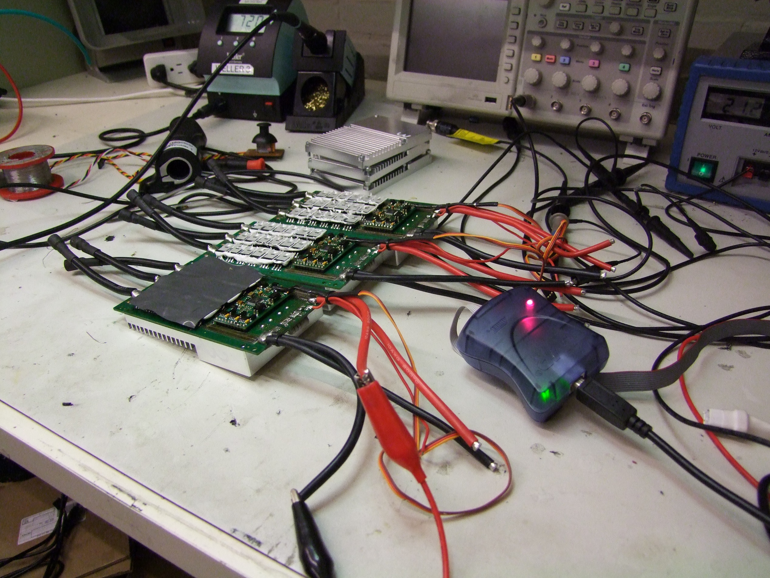Hacking R/C Brushless Motor Controllers For Use In Big Robots Hackaday
