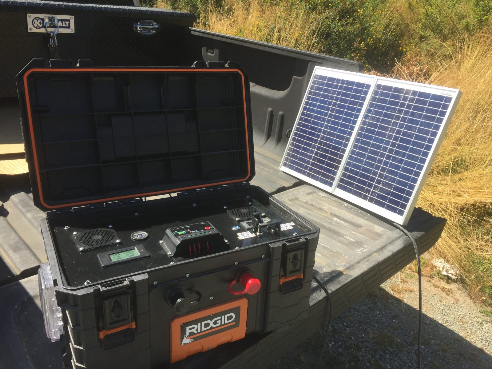 Portable Battery Bank Only Looks Like A Bomb Hackaday