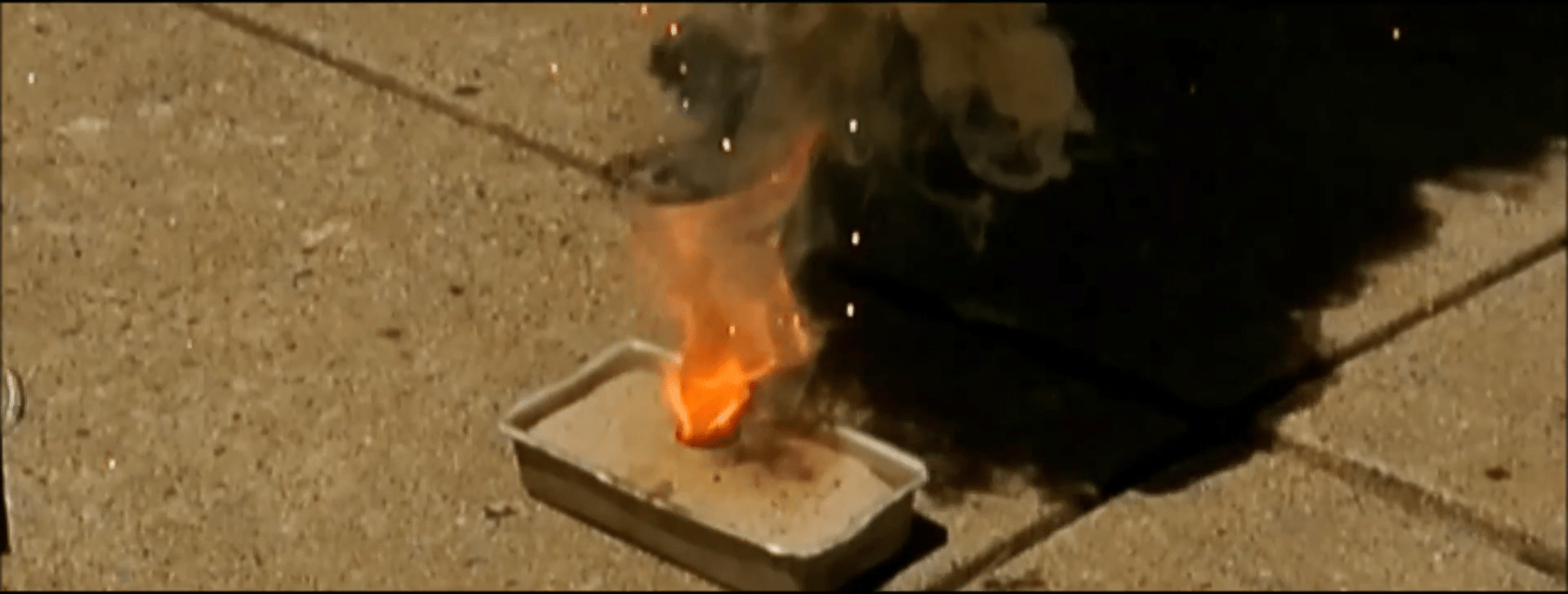 Copper Thermite Explodes And Smolders Successfully Hackaday