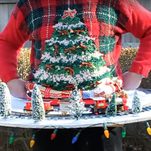 The Most Tasteful Of Christmas Sweaters Come With A Trainset Hackaday