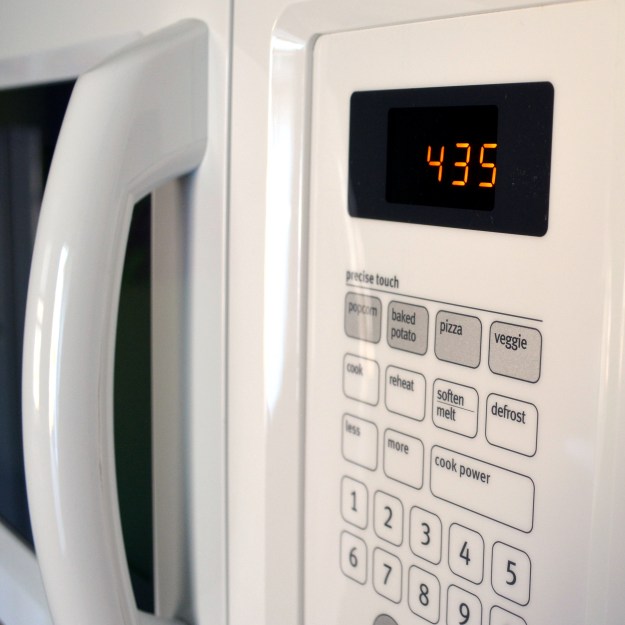 Ask Hackaday Is Your Clock Tied To Mains Frequency? Hackaday