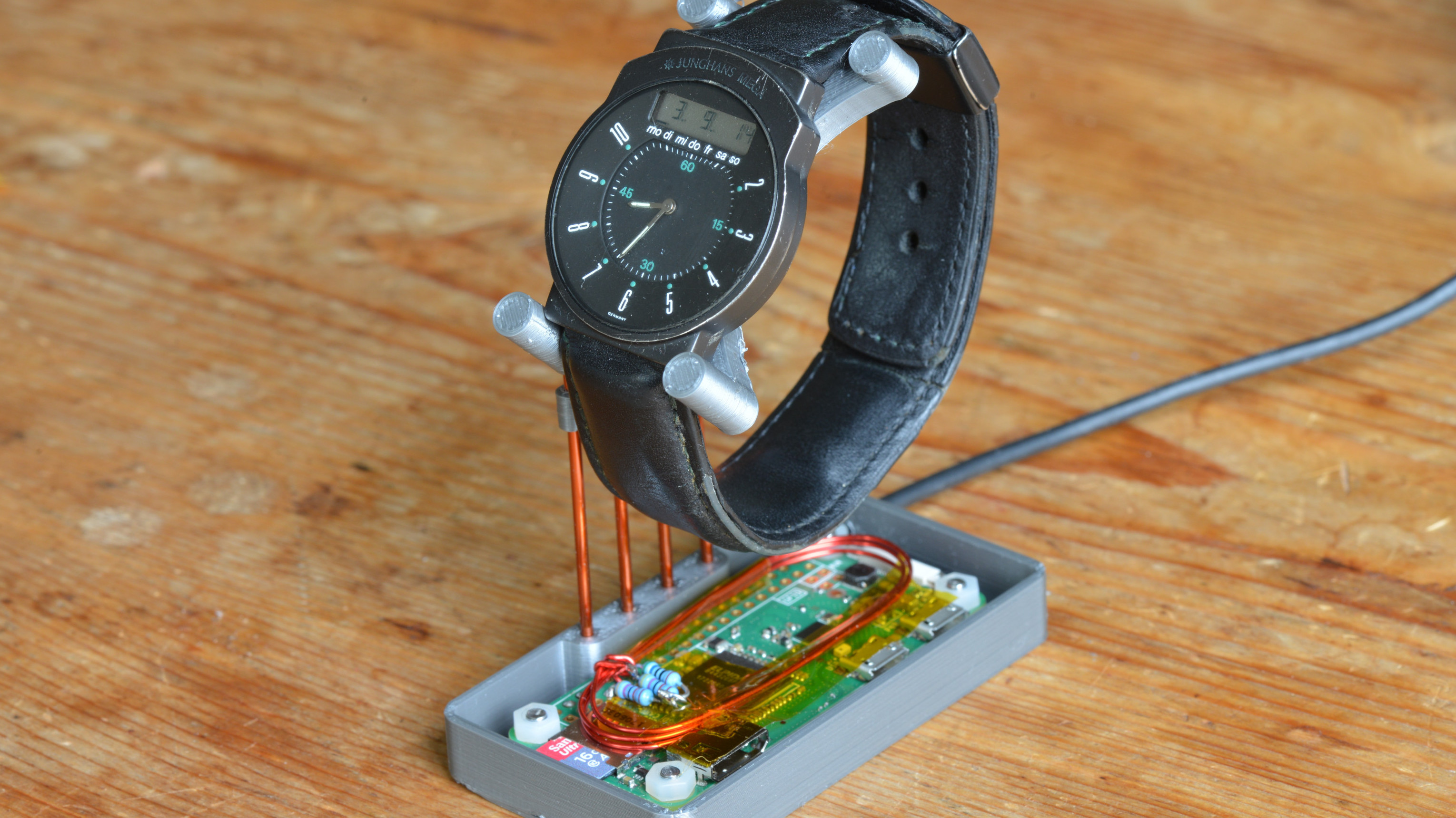 No Signal For Your RadioControlled Watch? Just Make Your Own