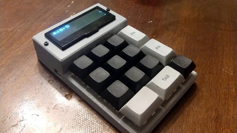 Custom Calculator Rolls D20 So You Don’t Have To Hackaday
