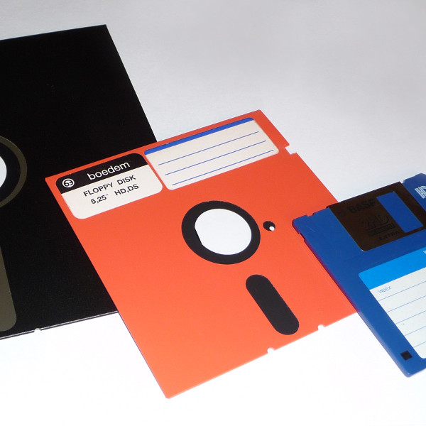 4 Pics 1 Word Filing Floppy Disk Two Birds Home