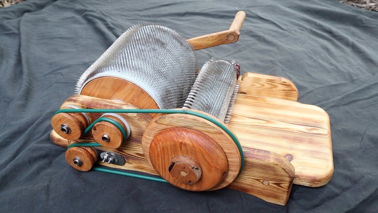 HandMade Drum Carder Gets Wool Ready For Spinning Hackaday