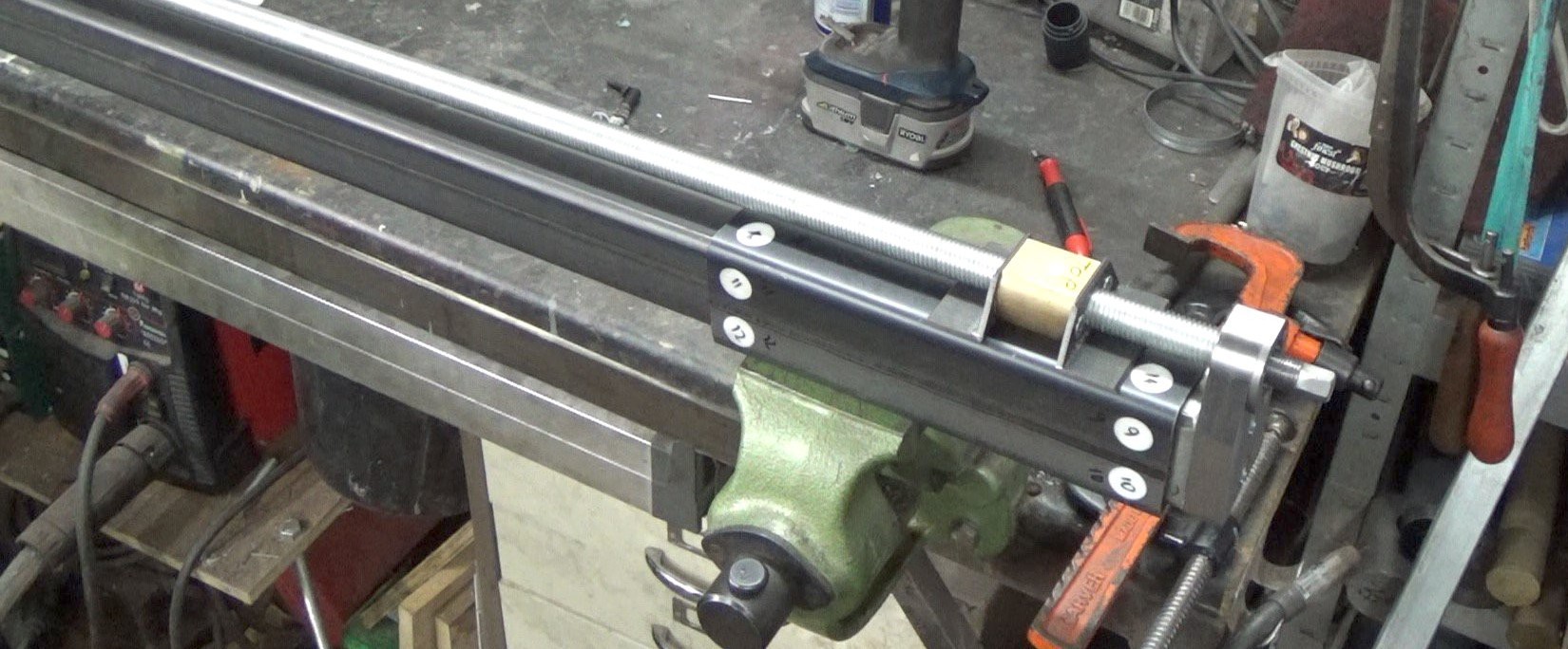 DIY Heavy Duty Linear Slides Hackaday